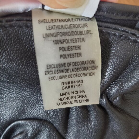 Calvin Klein Women's Gloves - Picture 4 of 5